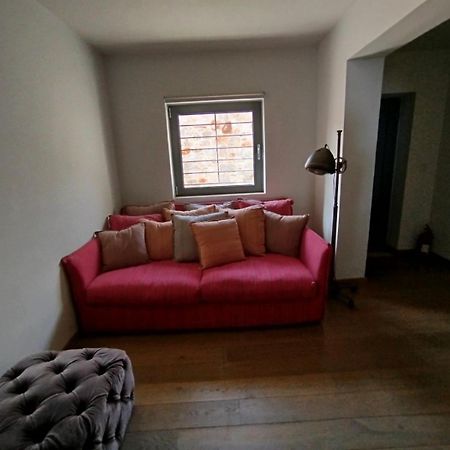 Villa Lithos Kimi Exteriör bild
