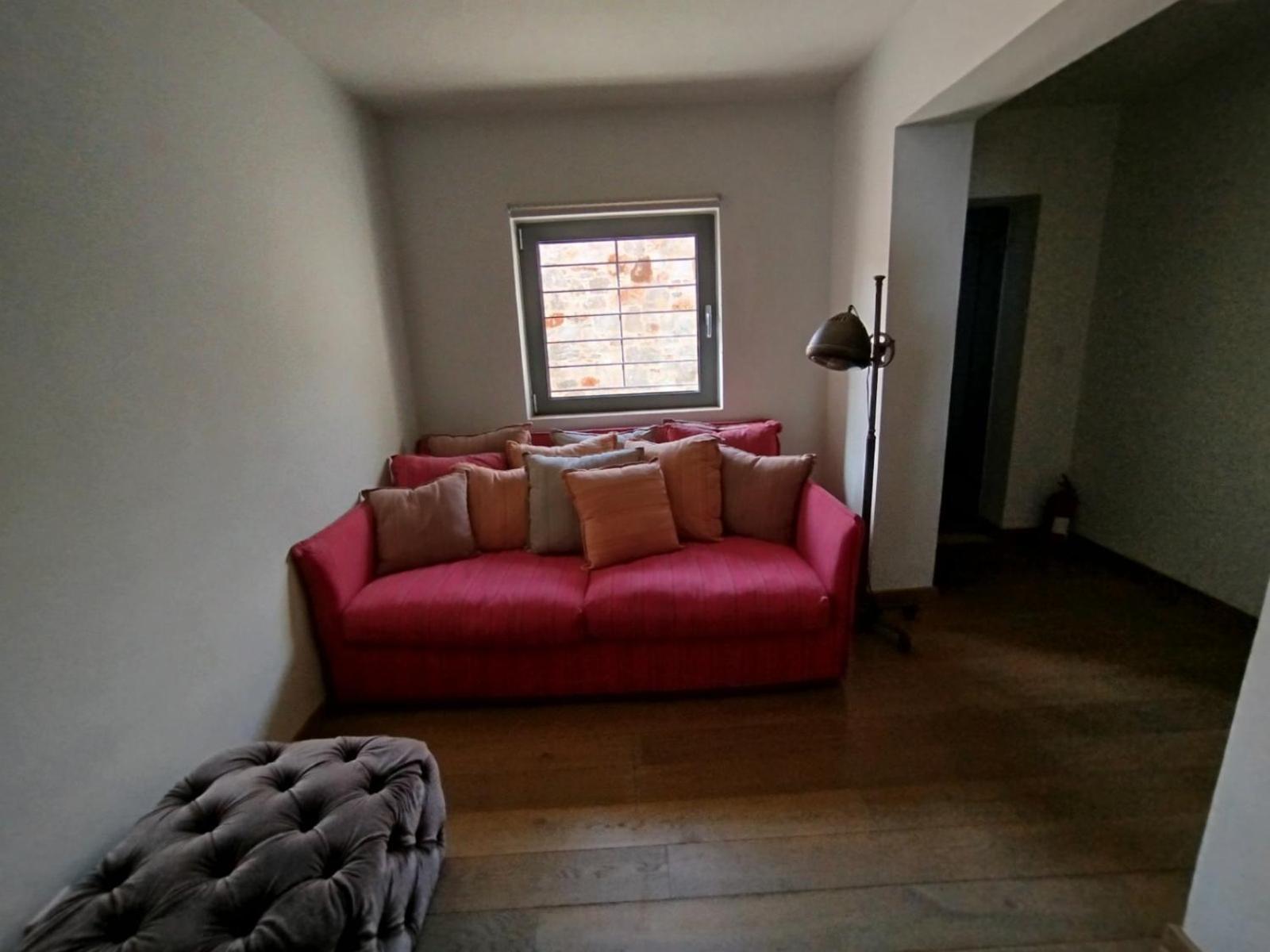 Villa Lithos Kimi Exteriör bild