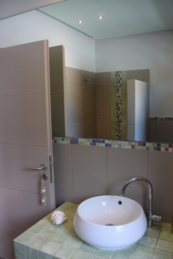 Villa Lithos Kimi Exteriör bild